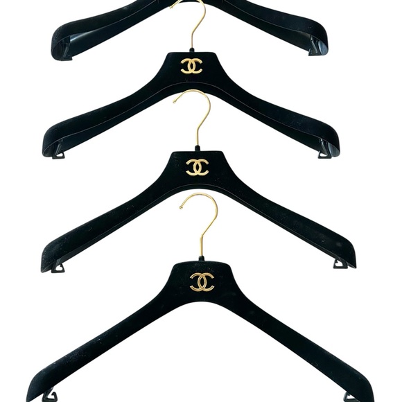 Chanel black velvet hanger gold CC logo authentic set of four - Picture 1 of 7